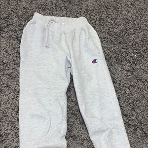 gray sweatpants